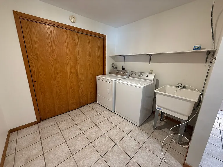 5625 Rice Lake Rd NE — Photo 7