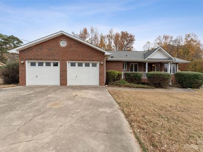 1832 Falconhurst Dr, Charlotte, NC, 28216