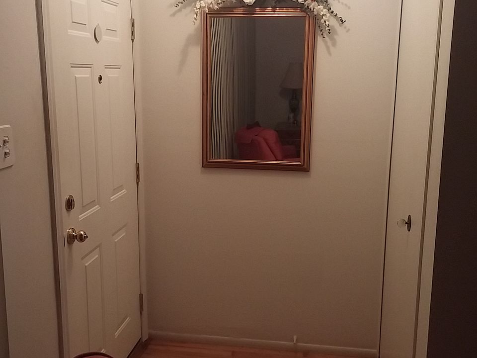 1st image of 27166 Fairfield Dr