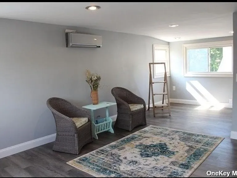253 Kensington Rd S — Photo 10