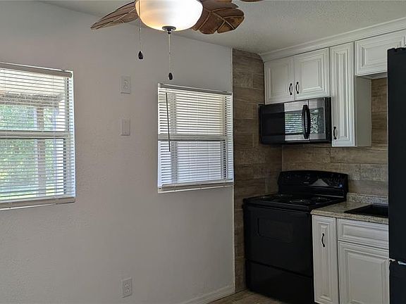 4th image of 4816 Edgemoor Ave