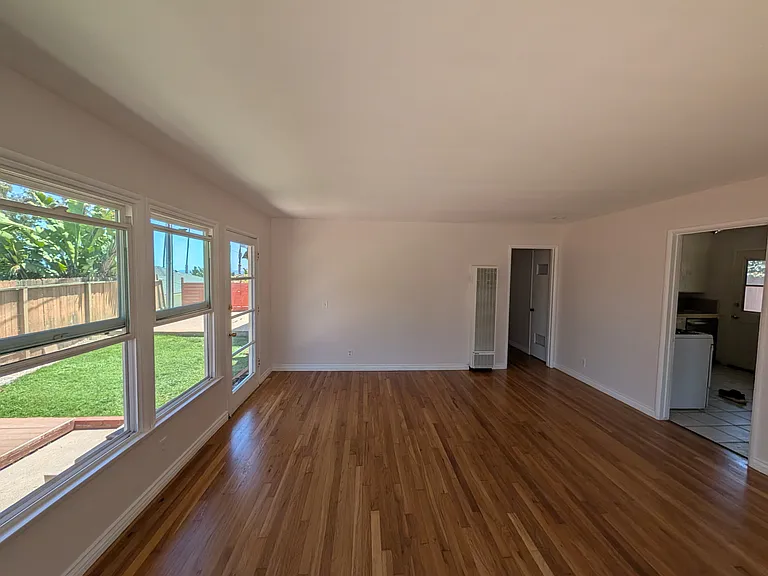 1355 Santa Rita Cir — Photo 4