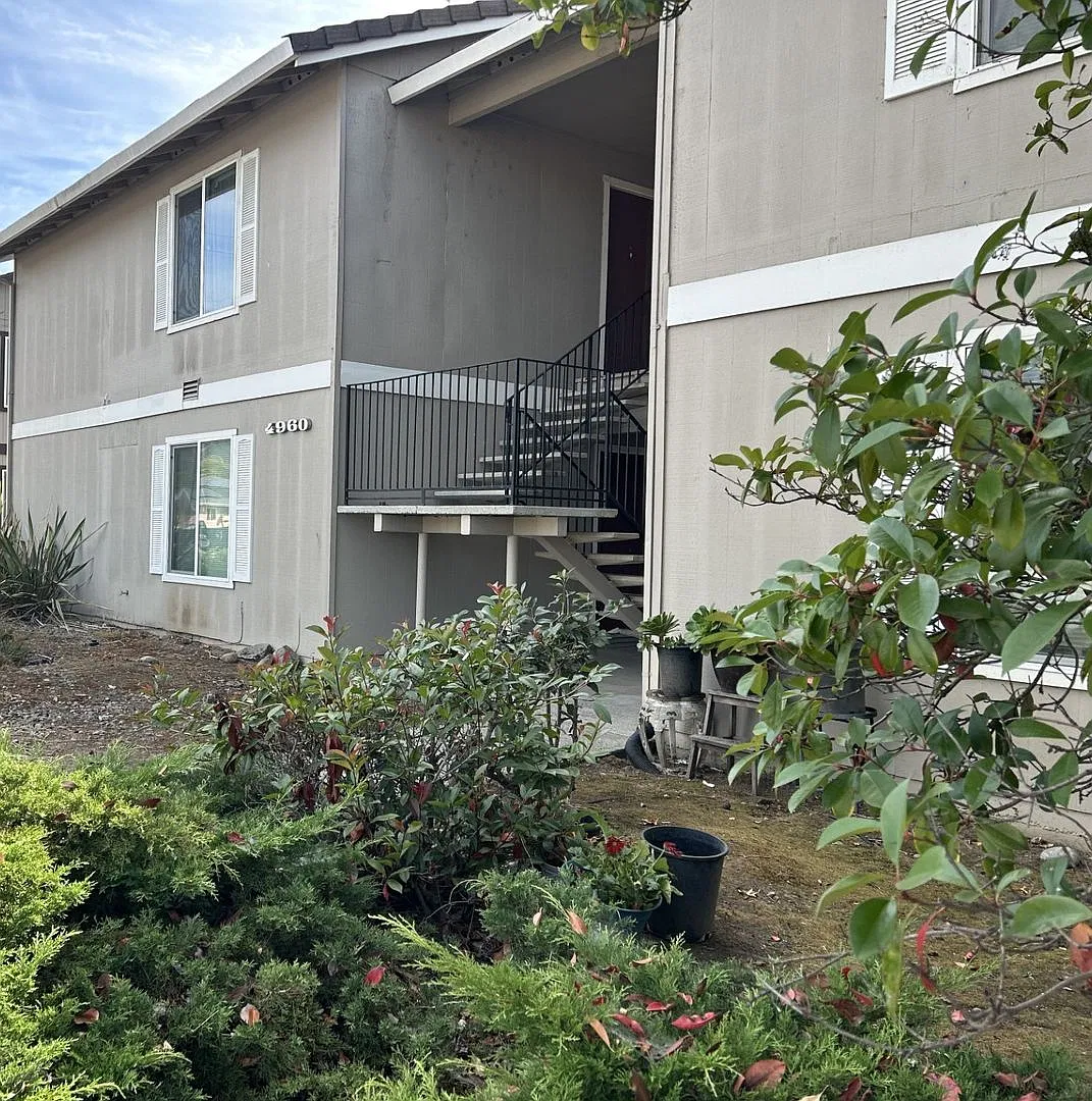 Wonderful 2 Bedroom, 1 Bath Rincon Valley Unit — Photo 2