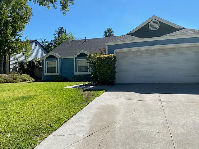 1142 Minerva Ct — Photo 1