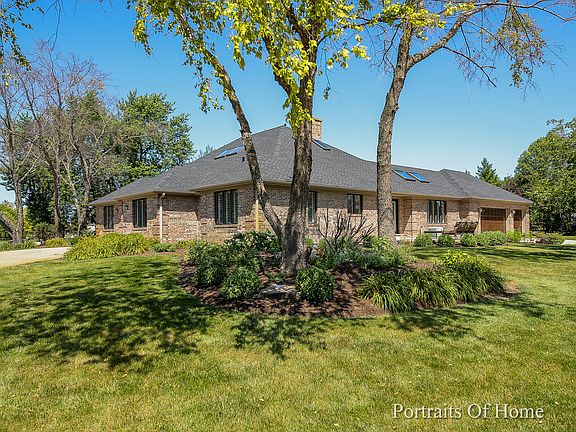4th image of 24050 Brancaster Dr