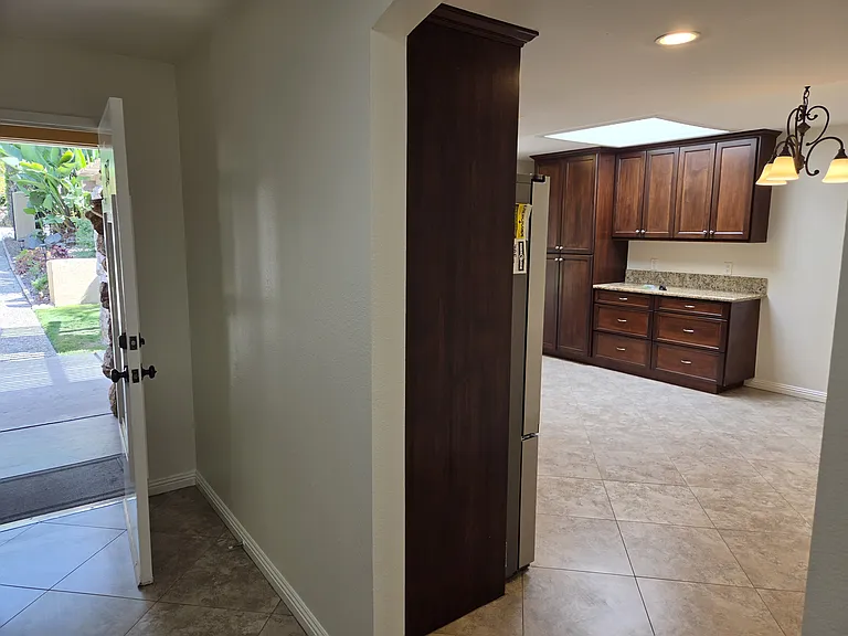 1037 Alta Vista Dr — Photo 7