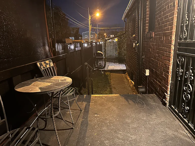 Camden Ave — Photo 9