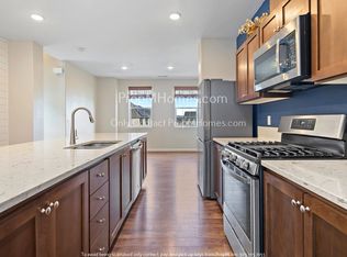 28815 SW Orleans Ave, Wilsonville, OR 97070