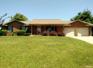 990 W Schuetter Rd, Jasper, IN 47546