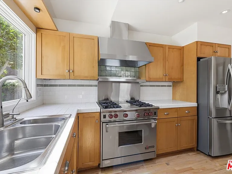 4164 Le Bourget Ave — Photo 15