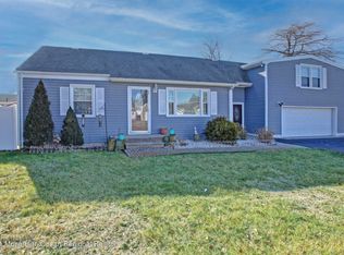 17 Beckert Dr, Brick, NJ 08723