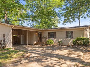 903 Post Rd, Clinton, MS 39056