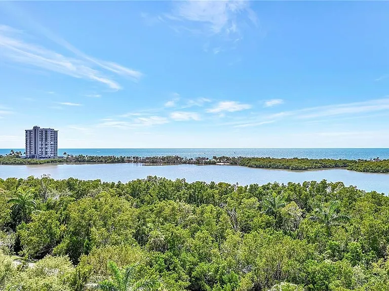 5550 Heron Point Dr #703 — Photo 23