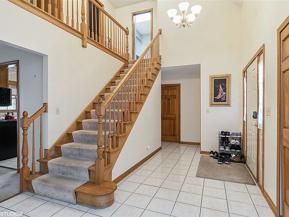 2nd image of 840 Tam O Shanter Ct