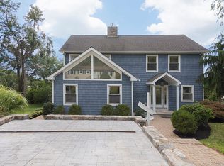 32 Skyline Dr, Brookfield, CT 06804