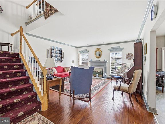 4th image of 19 Grand Banks Cir