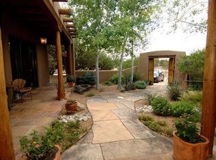 10 Falling Star Cir, Santa Fe, NM 87506