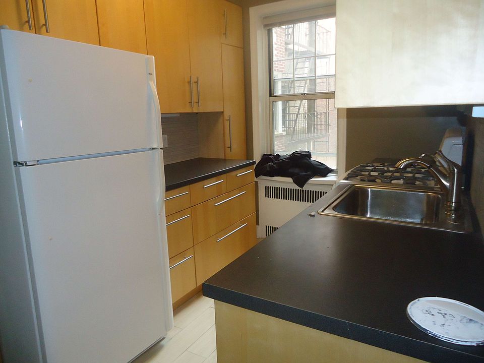 1st image of 111-14 76th Ave #215
