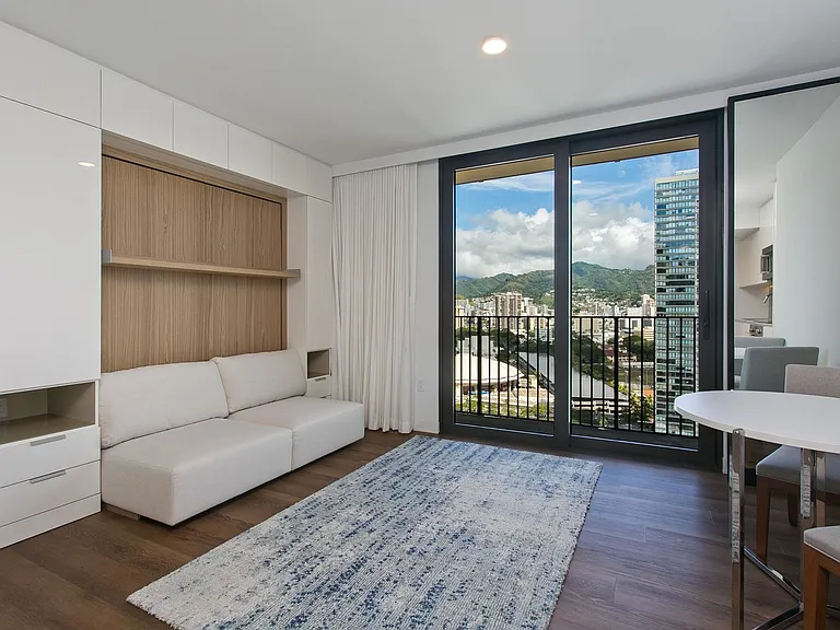 987 Queen St #2516 — Photo 1