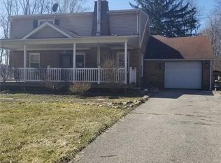 6065 Ireland Rd, Hartsgrove, OH 44099