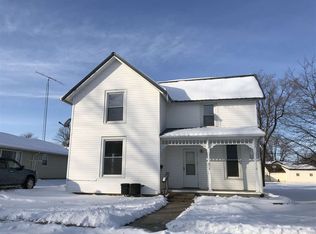 914 E 2nd St, Washington, IA 52353