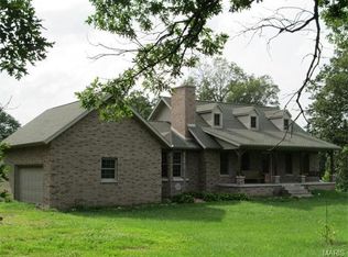 23299 Red Hawk Dr, Lebanon, MO 65536