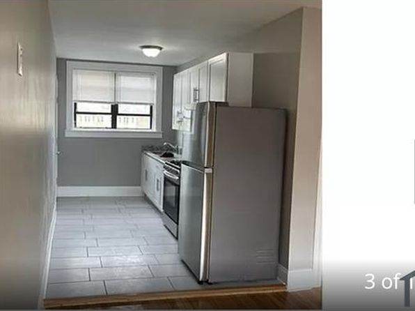 8209 S Ellis Ave APT 2
