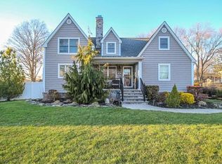 128 Morningside Rd, Colonia, NJ 07067