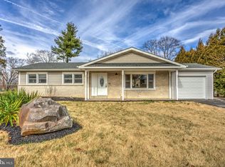 15 Heather Ln, Douglassville, PA 19518