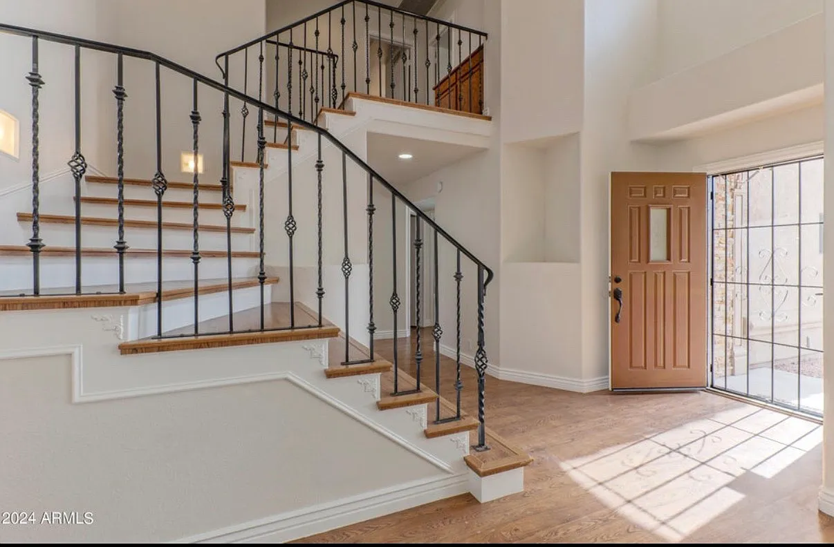 4 bed, 2218 sqft, $3,850 — Photo 3