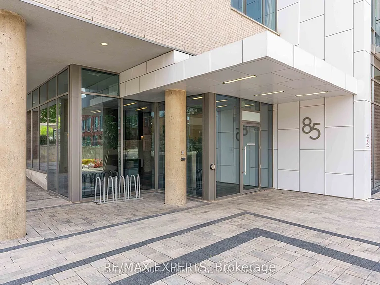 85 Duke St W #1003 — Photo 2