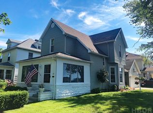202 N Union St, Fostoria, OH 44830