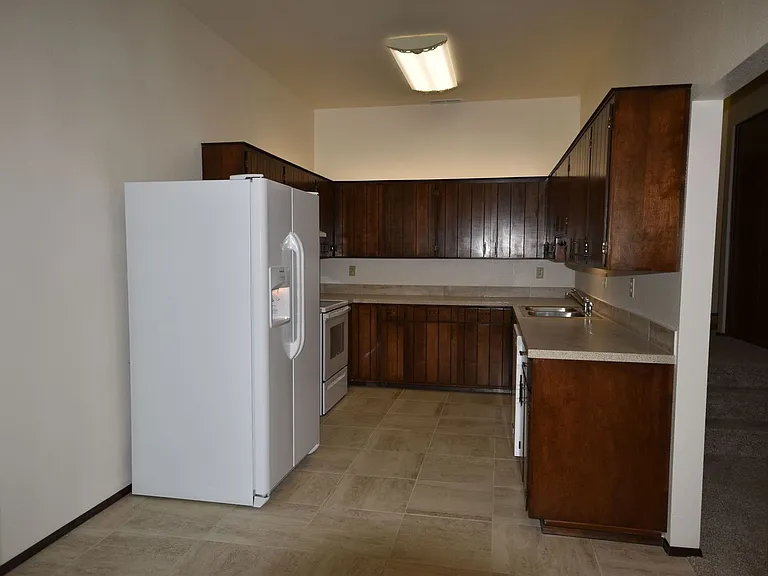 518 Fairway Dr — Photo 13