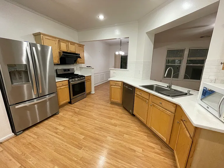 1937 Lake Heights Cir NW — Photo 3