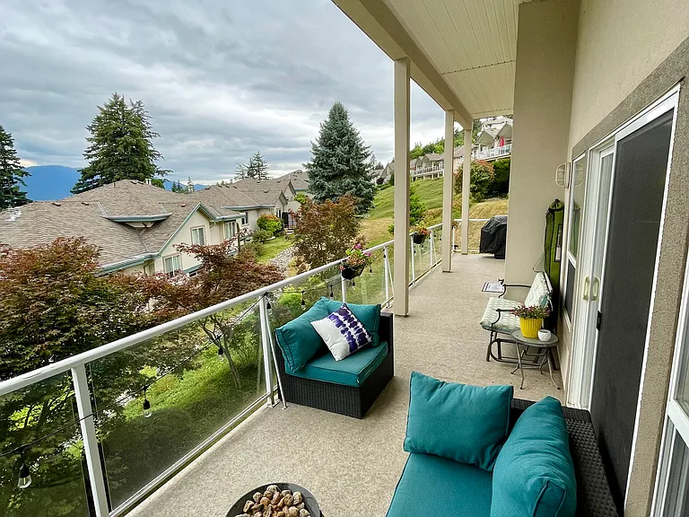 8590 Sunrise Dr — Photo 7