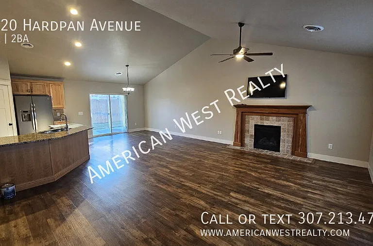3020 Hardpan Ave — Photo 3