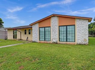 10724 SW 152nd Ter, Miami, FL 33157