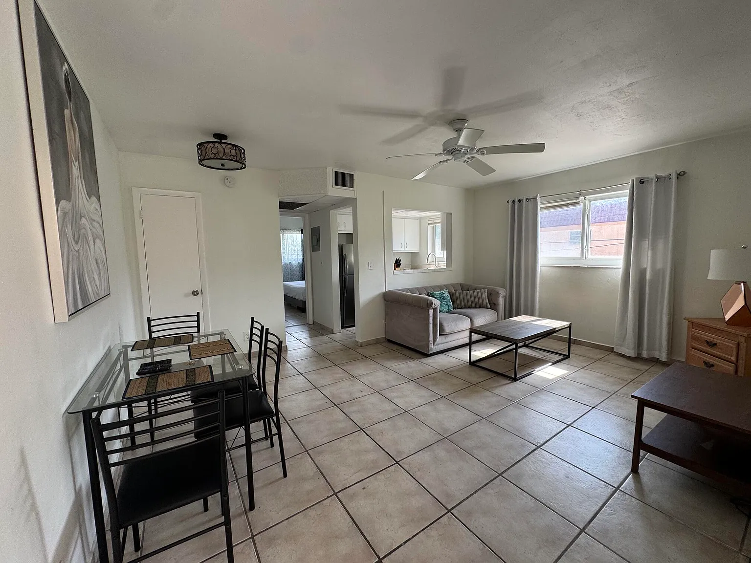 1 bed, 1.0 bath, 750 sqft, $1,800 — Photo 2