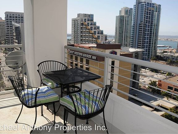 3rd image of 425 W Beech St Unit 1604