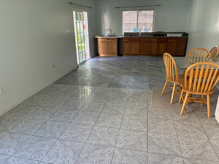420 N Workman St — Photo 7