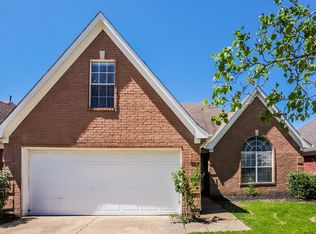 8459 Cross Point Dr, Olive Branch, MS 38654