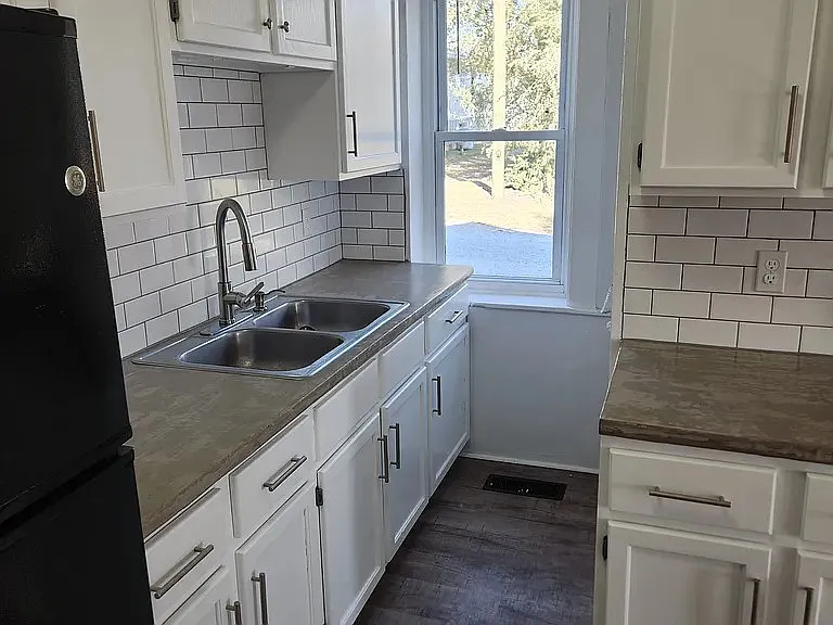 180 Green Acre Rd #A — Photo 8