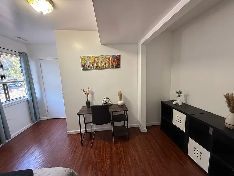 68 E 200 N #15 — Photo 3