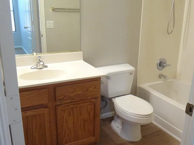 12425 W Missouri Ave — Photo 16