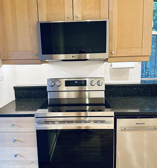 1706 U St NW #103 — Photo 15