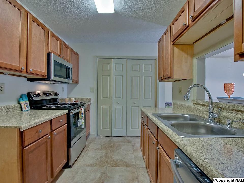 1st image of 5056 Seven Pine Cir