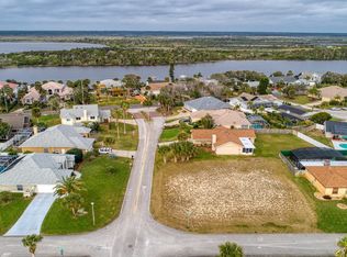 2 W Sea Harbor Dr, Ormond Beach, FL 32176