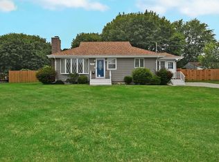 846 N Eastern Ave, Fall River, MA 02720