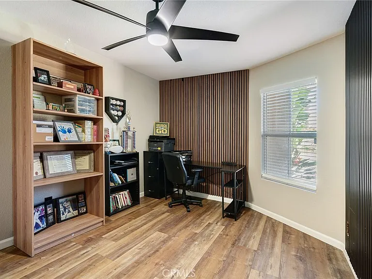 25349 Silverwood Ln — Photo 33