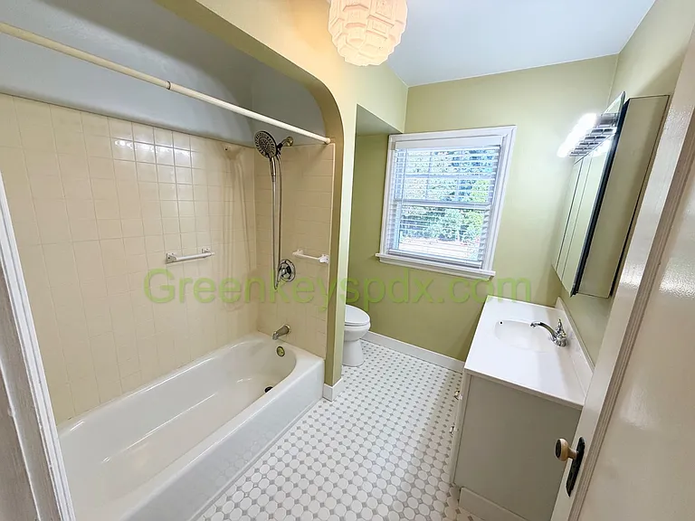 2101 N Rosa Parks Way — Photo 30